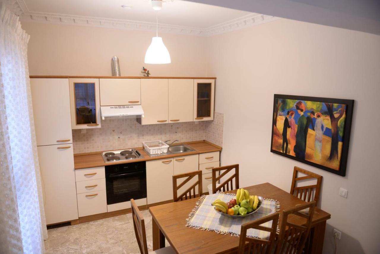 Patras White Castle Appartement Buitenkant foto